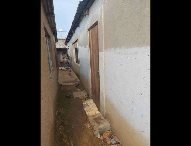 7 BEDROOM HOUSE FOR SALE IN KATLEHONG SOUTH